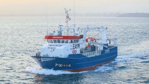 FJ participates in the freezer fishing vessel friomar