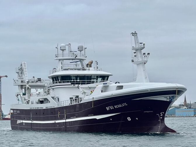 FJ is participating in the construction of the LAST GENERATION FISHING BOAT RESOLUTE